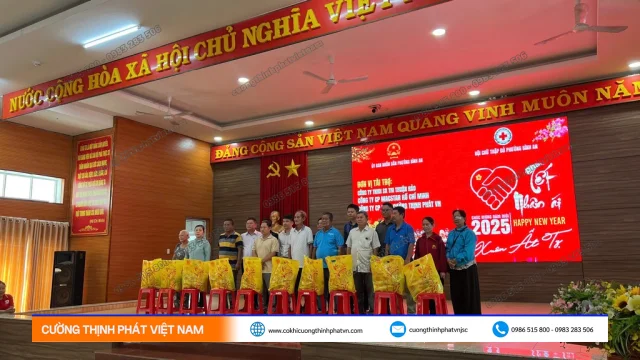 Đồng Hành Cùng UBND Phường Bình An Trao Quà Tết Đến Các Gia Đình Khó Khăn