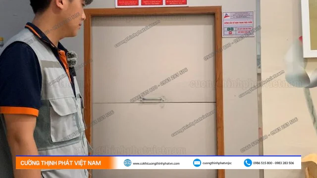 Thang máy thực tế