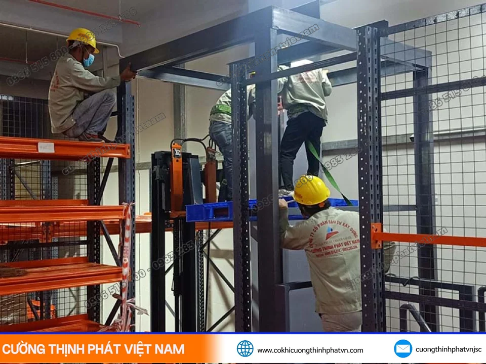 Dịch vụ thang máy công nghiệp