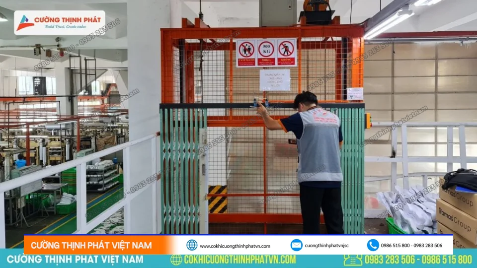 Tính toán Chi Phí Thang Máy Tải Hàng Giá Lắp Đặt Vận Hành Và Cách Tối Ưu