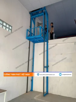 Dự án thang máy tải hàng 200 kg điều khiển từ xa tại Dĩ An, Bình Dương
