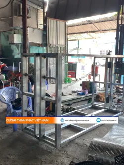 Thiết kế và thi công thang nâng hàng cho Công ty G&G tại Bến Cát