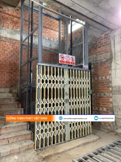 Dự án thang máy tải hàng 500kg 5 điểm dừng tại Tân Phú