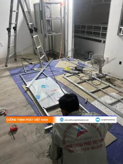 Dự án thang máy thực phẩm điều khiển từ xa 100kg tại Quận 7
