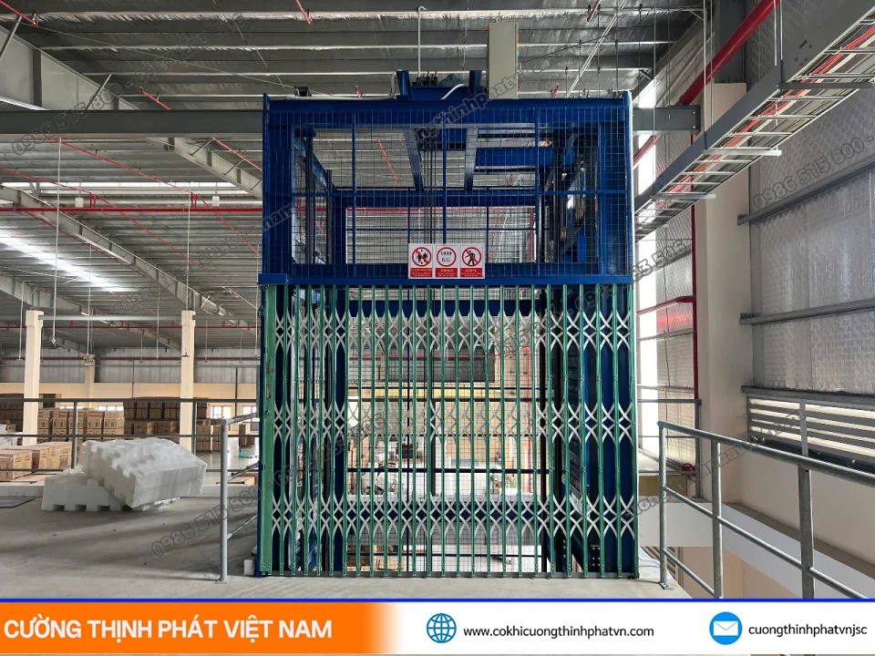 Thi Công Thang máy tải hàng, thang thực phẩm Phường Phú Định TP.HCM